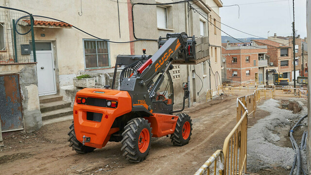 Ausa-Teleskoplader-164h-I-Boehrer-Baumaschinen-2-Png